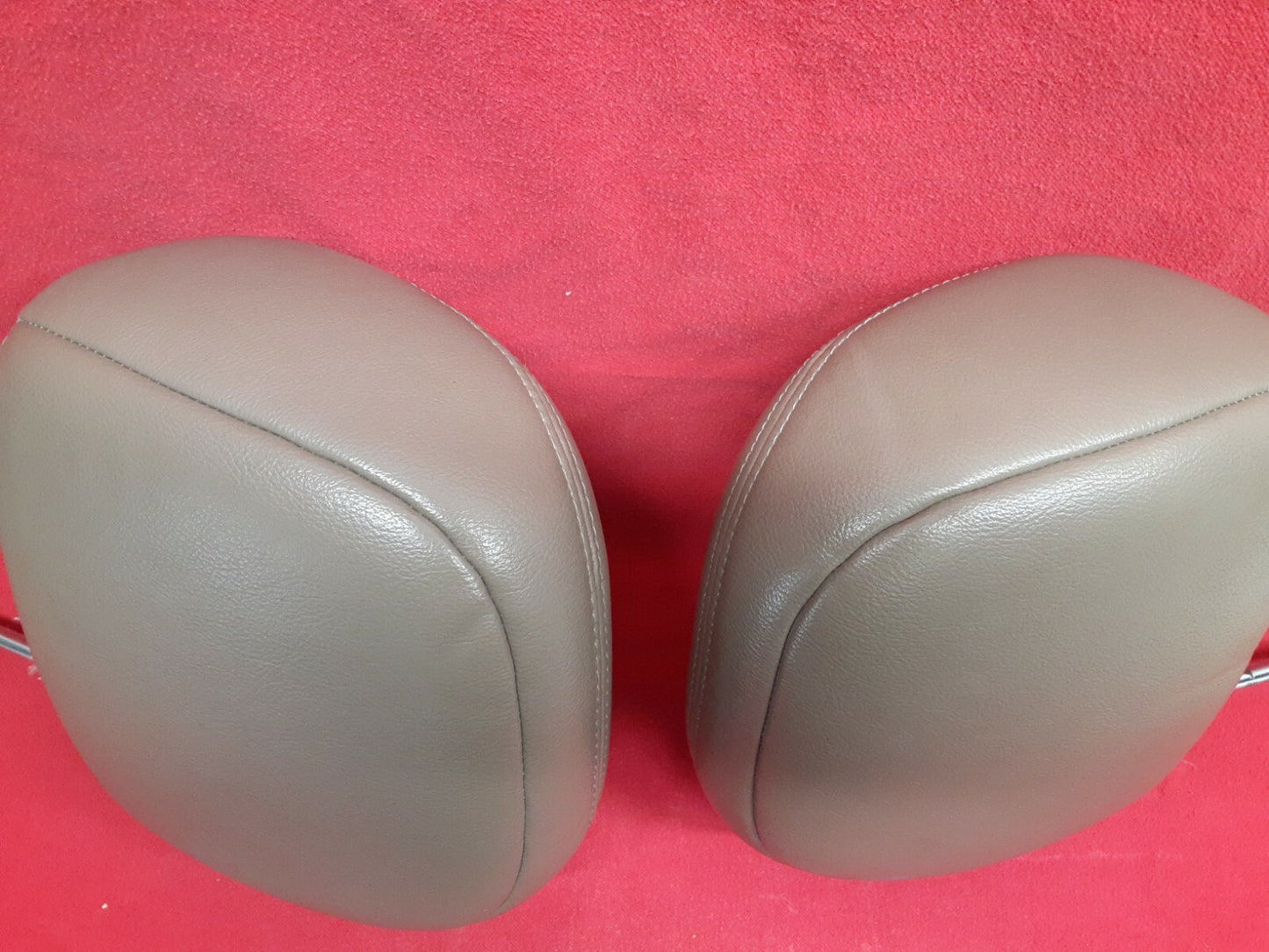 2003 2004 Ford Escape Limited XLS XLT FRONT Left Right Leather Headrest SET