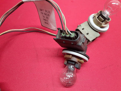 2004 2005 2006 2007 Ford Freestar - Tail Light Harness / Pigtails / Wiring RIGHT