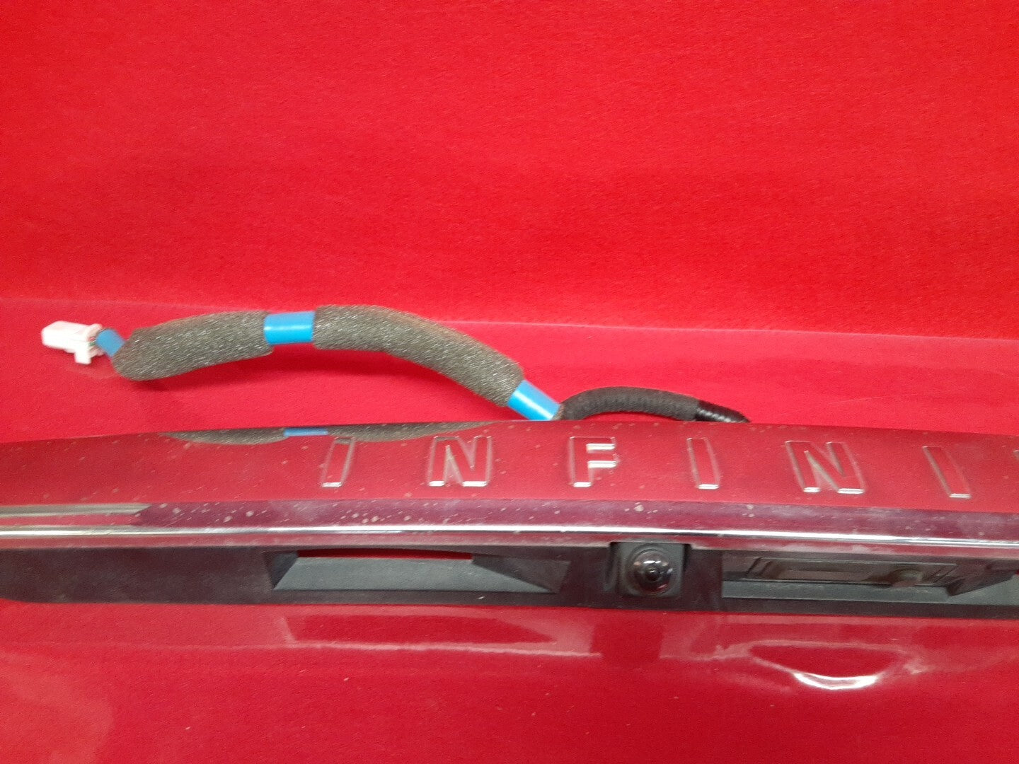 2013 Infiniti JX35 QX60 Rear Liftgate Trunk Lid Chrome Panel W/ Rear Camera OEM