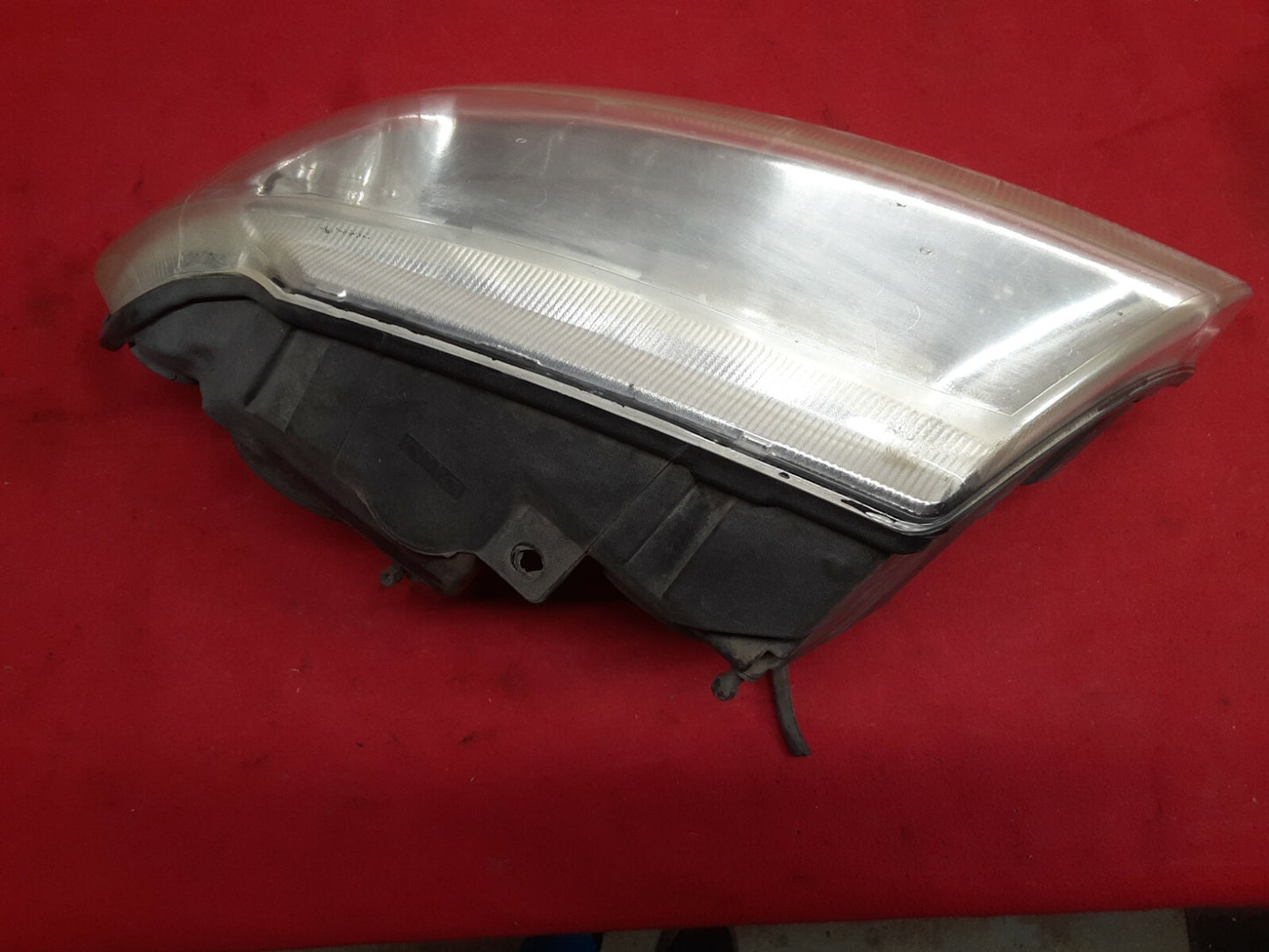 2001 - 2004 Jeep Grand Cherokee Limited Overland LEFT DRIVER Headlight Lamp