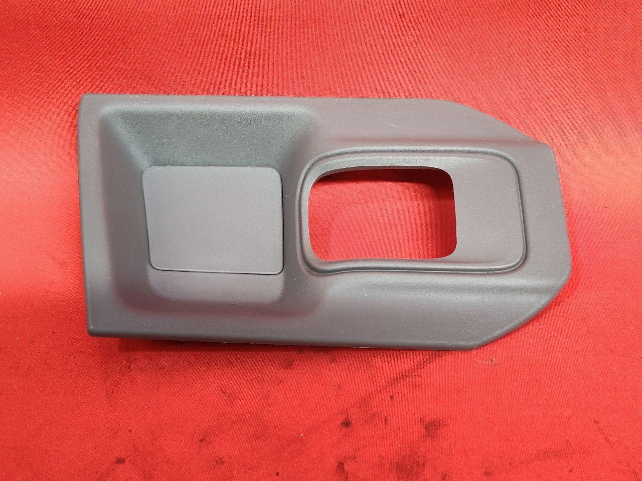 2013-2024 Dodge Ram RIGHT PASSENGER Front -or- Rear Door Handle Trim Bezel