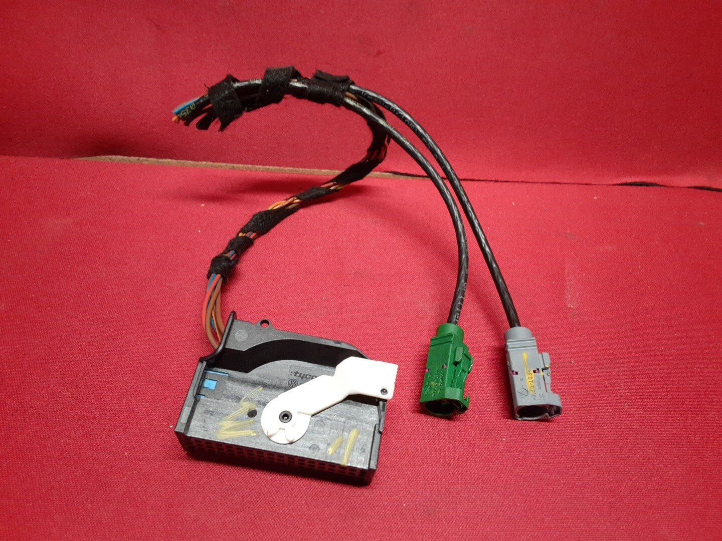 2008 - 2017 Audi Parking Aid Rear Backup Reverse Module 8T0-907-441-B - PIGTAILS