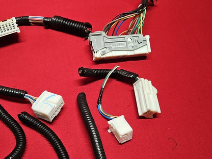 2010 Lexus IS 250 Right Passenger Fuse Box Junction Block - PIGTAIL WIRES ONLY