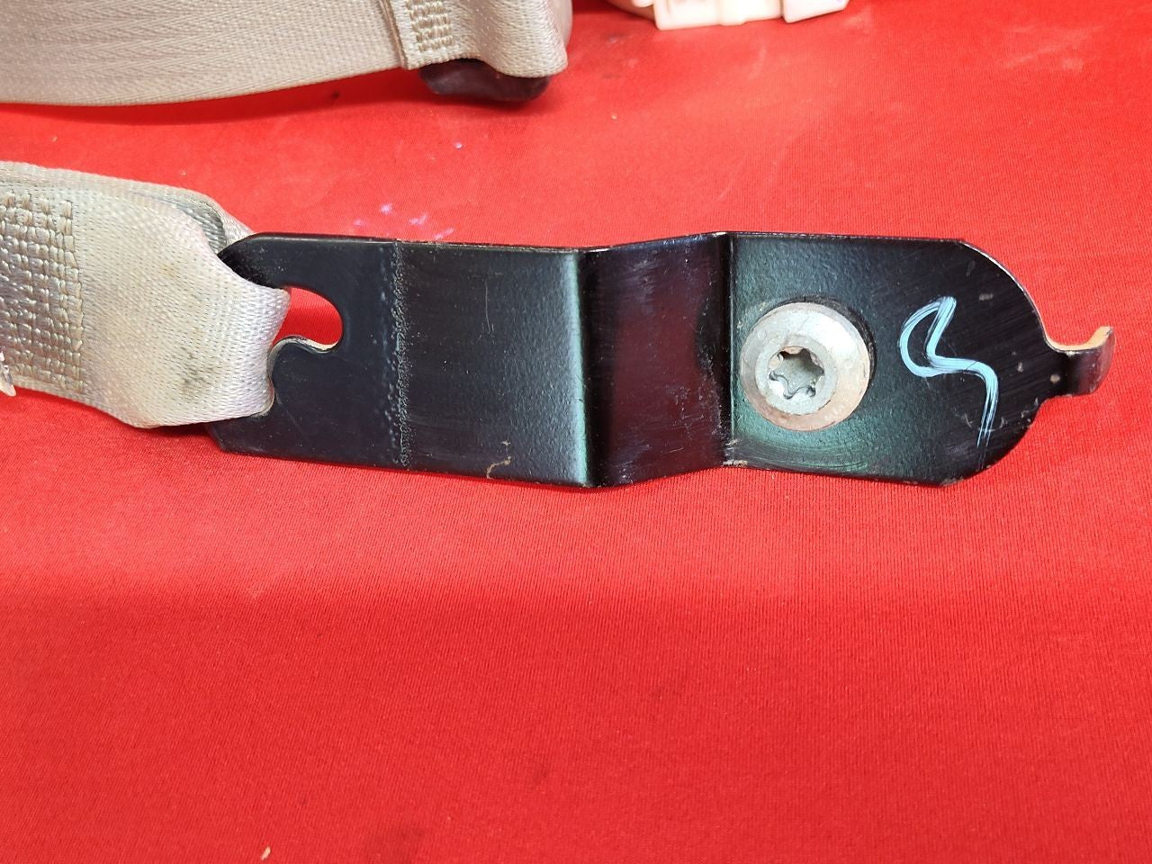 2008-2010 Ford F-250 F-350 REAR Right Passenger Seat Belt Retractor 'Stone'