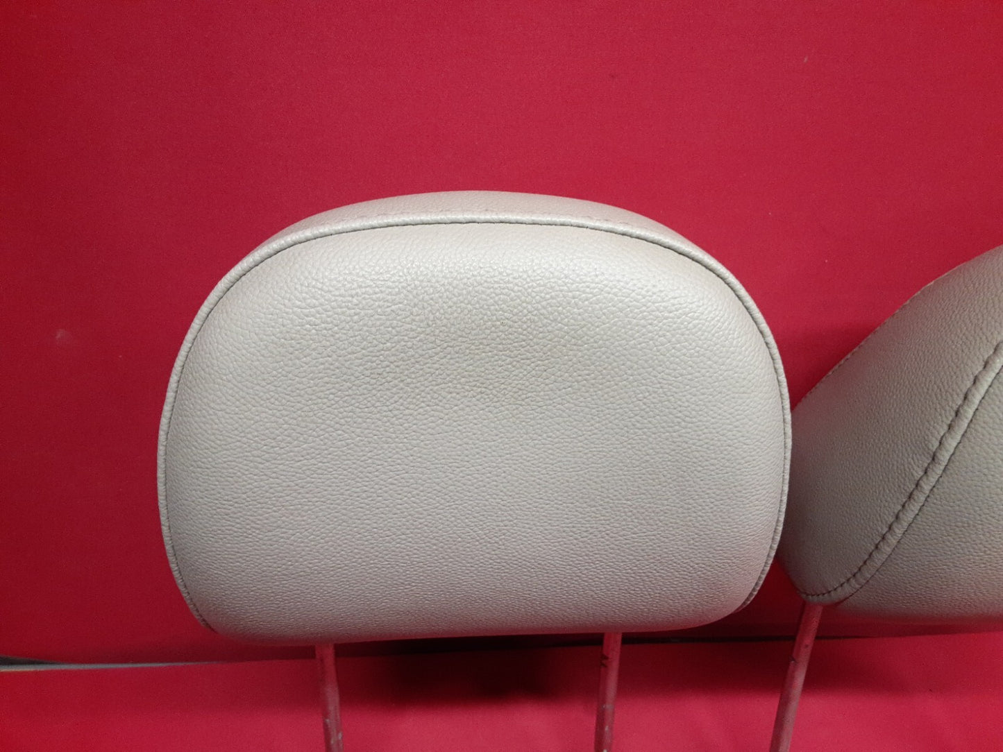 2006 - 2010 Chrysler 300 Dodge Charger FRONT Headrest Set Leather 1NR641D1AA