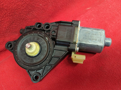 2011 - 2015 Hyundai Sonata - Passenger Side / Right Rear Door Window Motor 