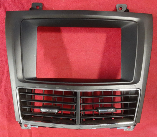2013 - 2019 Lincoln MKT Dash Navigation Trim Air Vent Bezel DE9Z-7404320-AA