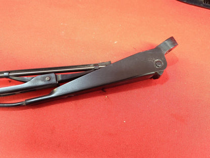 2015-2024 GMC Chevy Buick SUV Hatchback Tailgate Liftgate Wiper Arm w/ Cover