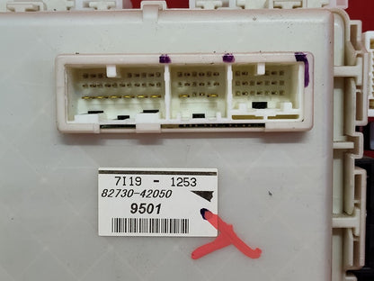 2006-2008 Toyota Rav4 Instrument Panel Dash Fuse Box Junction Block 82730-42050