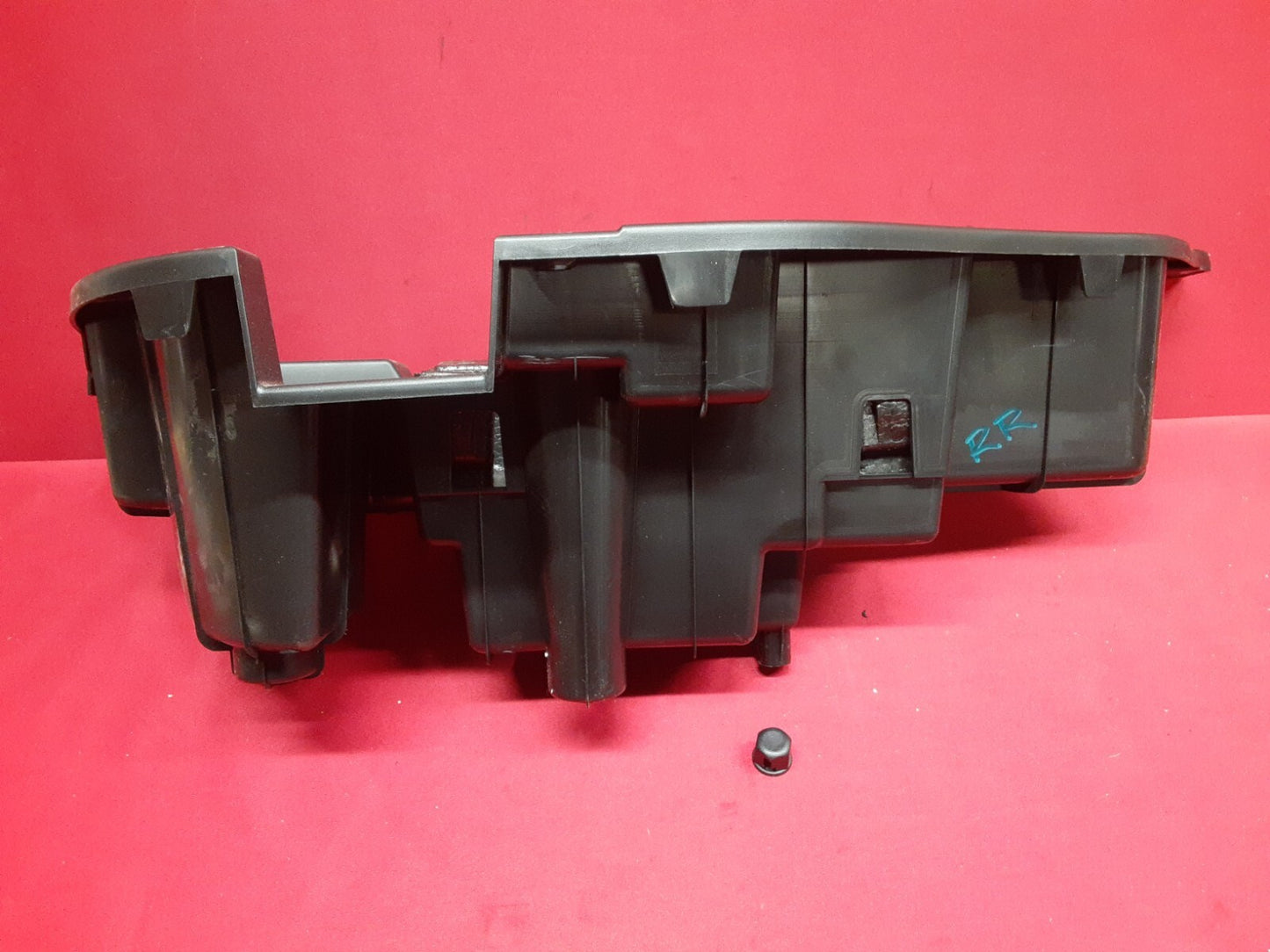 2004 - 2007 Toyota Highlander RIGHT REAR Cargo Box Side Deck Trim 64741-48040