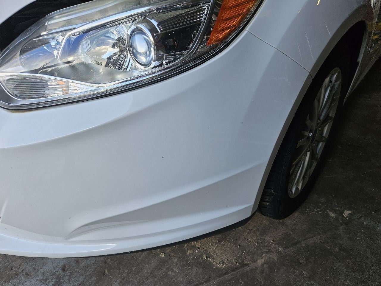 2012-2018 Ford Focus Front Bumper Cover Complete Assembly PNYW30 / YZ Oxford