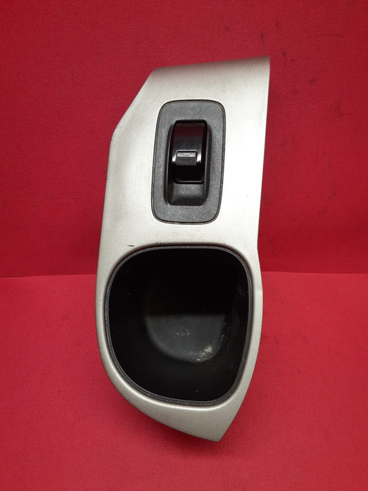 2006 - 2008 Honda Pilot LEFT REAR DRIVER SIDE Power Window Switch W/Bezel