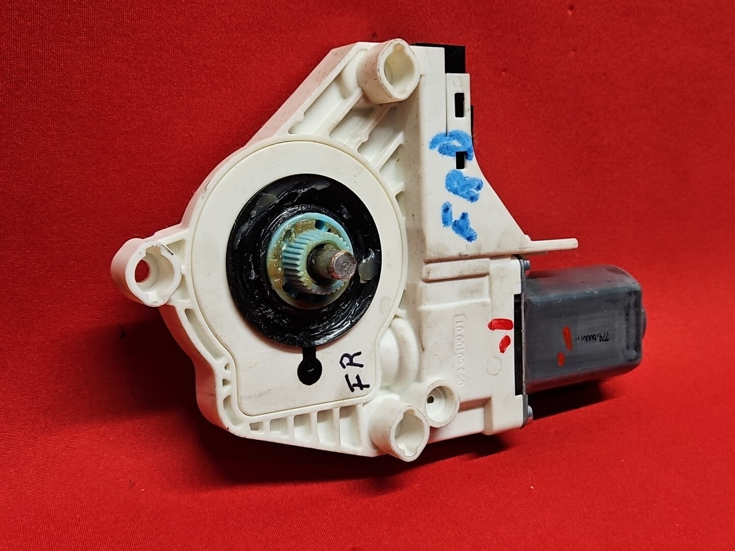 2010 - 2016 Land Rover Range Rover FRONT RIGHT PASSENGER Window Motor LR015450