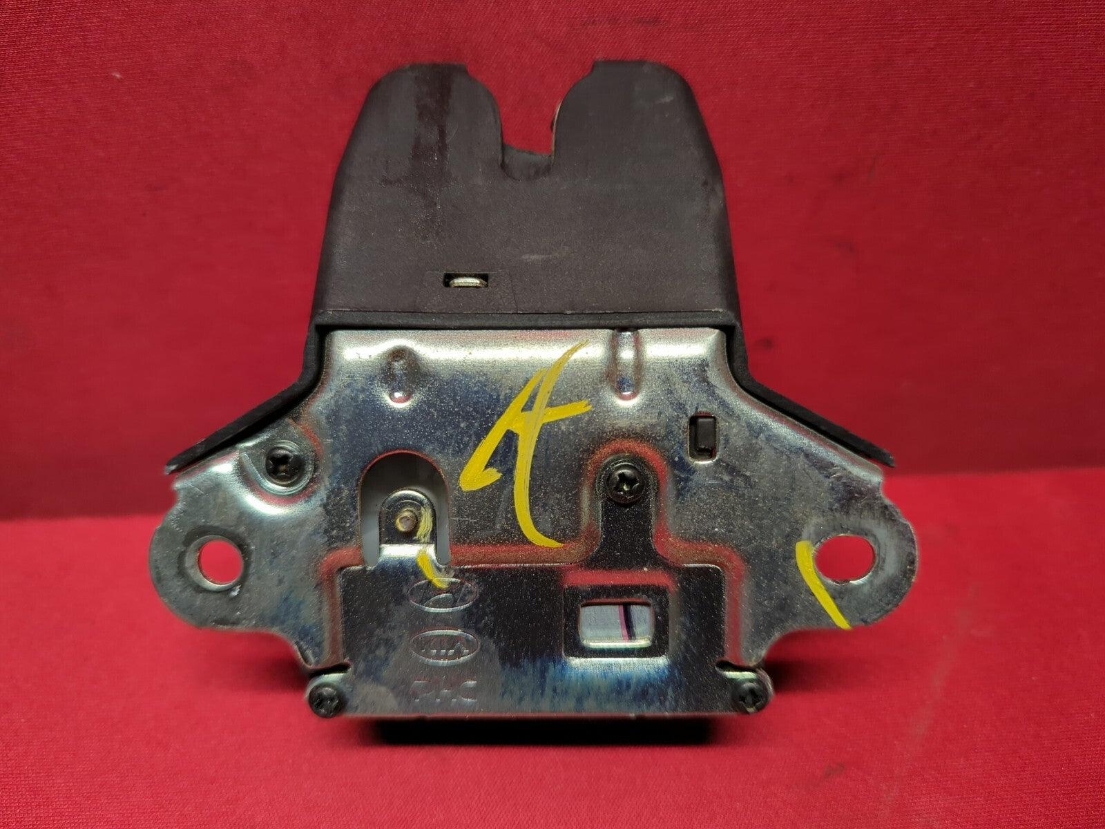 Hyundai 2009 2010 Sonata 2010 - 2016 Genesis Coupe Trunk Latch 81230-0A501