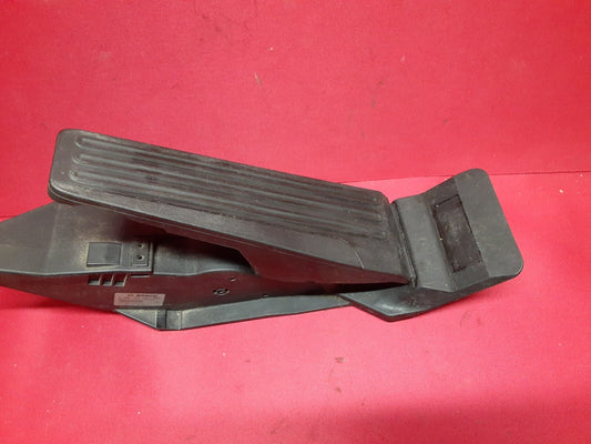 2008 - 2019 Infiniti 2009 - 2020 Nissan 370Z Acceleration Gas Pedal 	18002-1NC0A