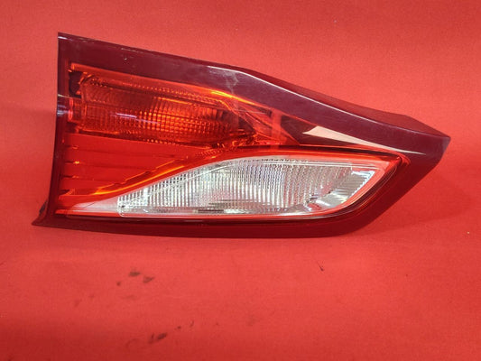 18-19 Chevy Equinox RIGHT PASSENGER INNER Liftgate Mounted Tail Light Lamp