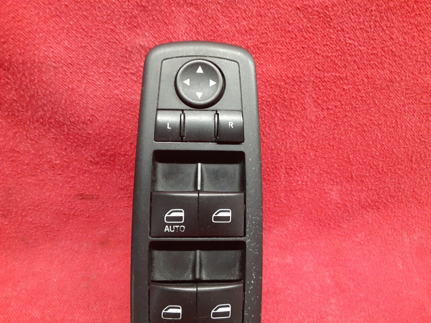 2011 - 2016 Dodge Journey LEFT DRIVER Master Window Lock Wing Mirror Switch