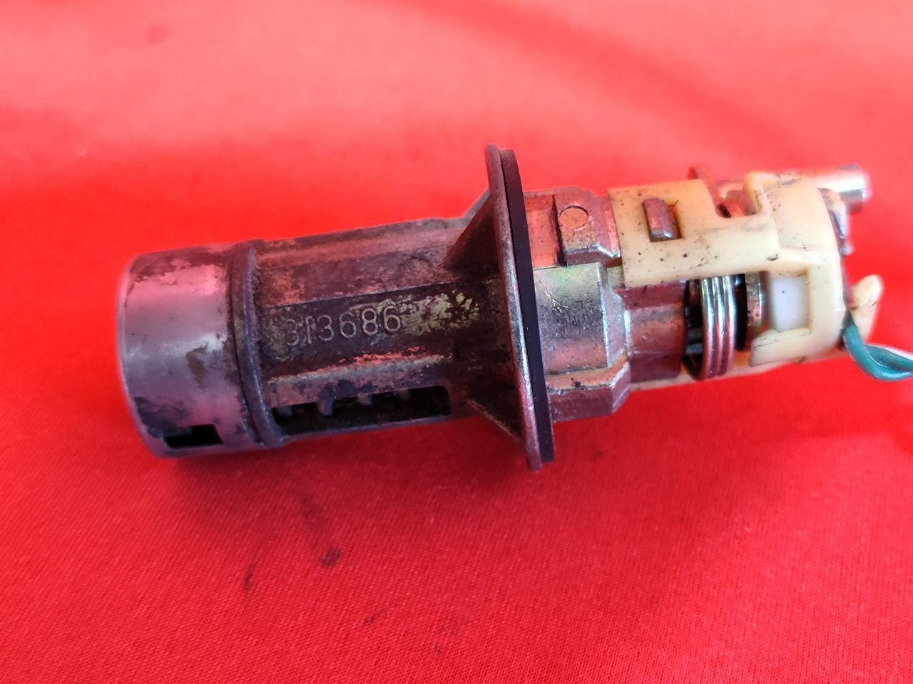 1995-1999 Mitsubishi Eclipse Conv. Ignition Door Glovebox Lock Cylinder Key Set