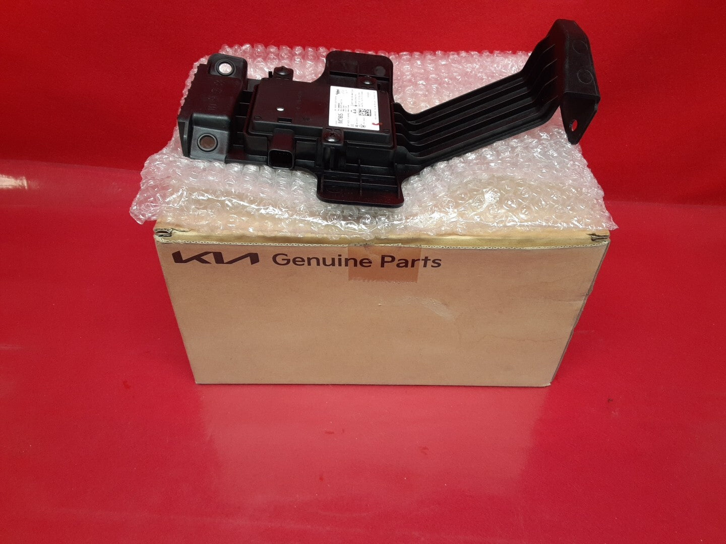 2016 - 2018 Kia Optima REAR LEFT DRIVER Side Blind Spot Alert Unit 95811-D4001