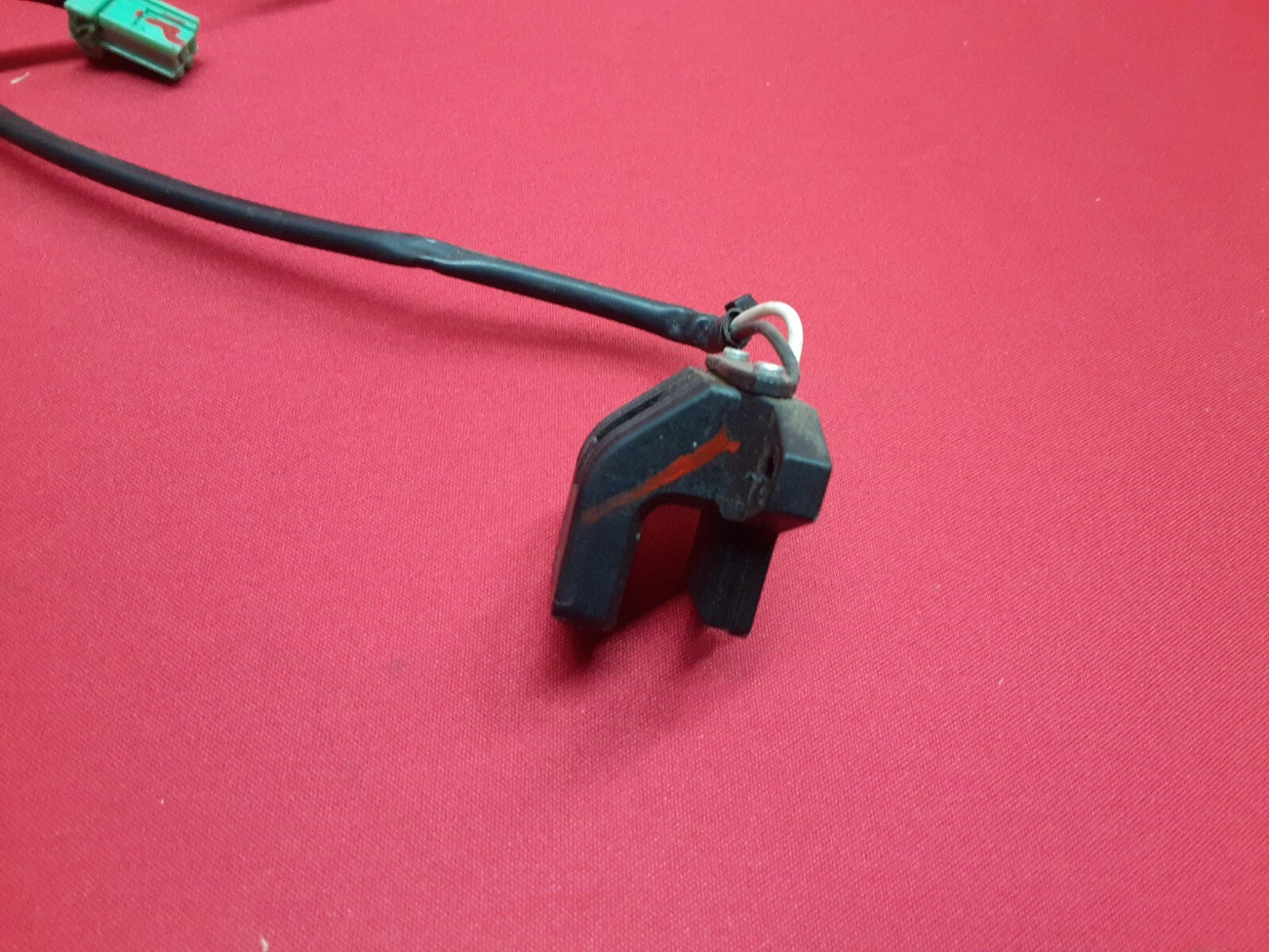 2007 - 2009 Mazda CX-7 LEFT DRIVER Power Seat Outer Wiring Harness 	EG23-88-1H9