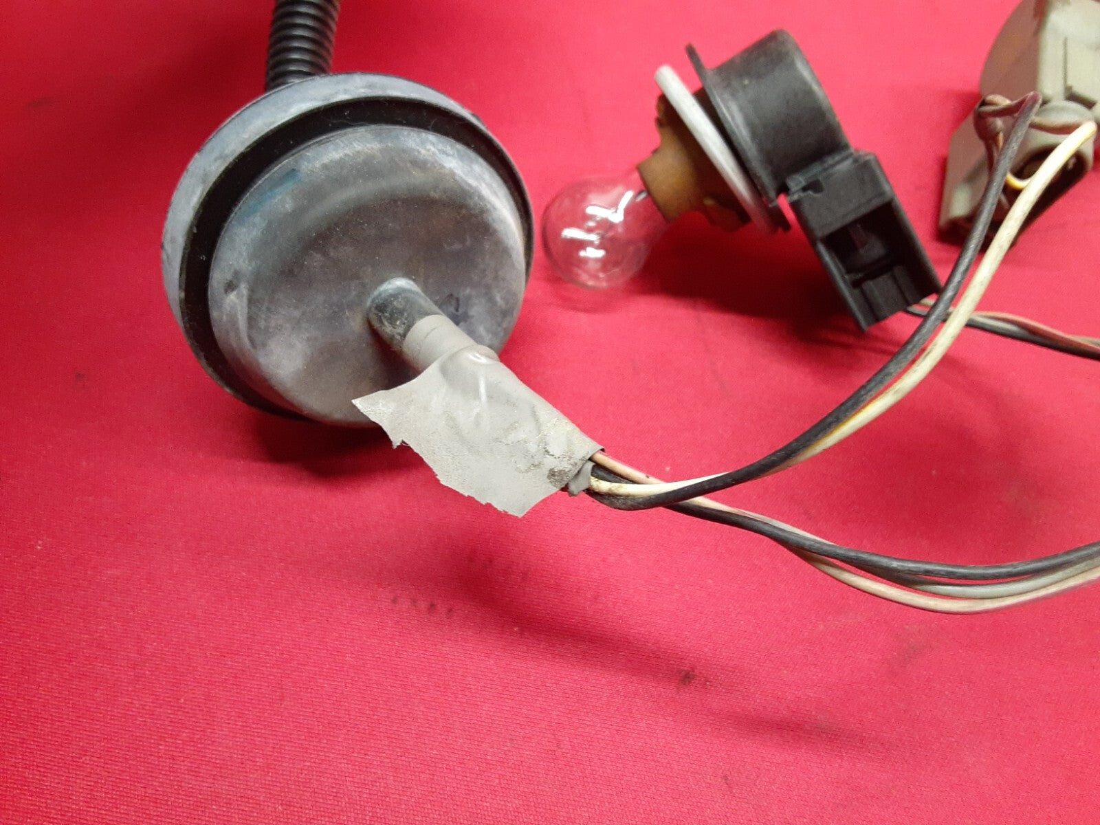 2004 2005 2006 2007 Ford Freestar - Tail Light Harness / Pigtails / Wiring RIGHT