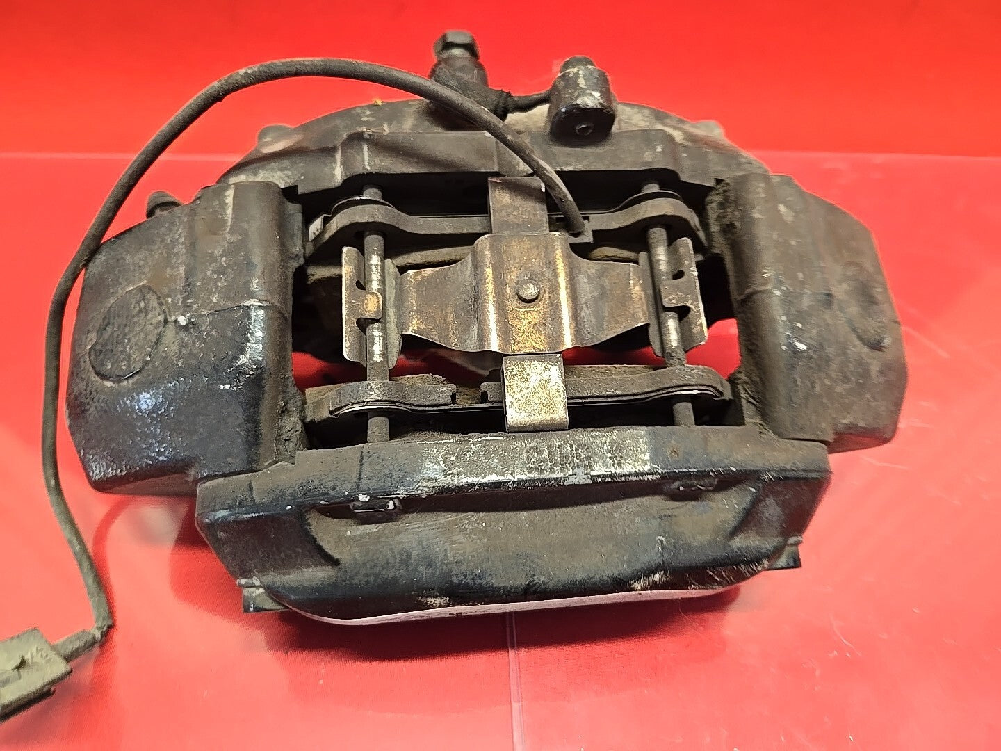 2003 - 2007 Maserati Quattroporte 07-13 GranTurismo FRONT LEFT DRIVER Caliper