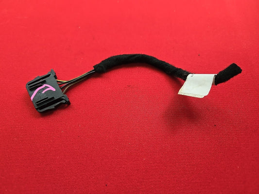 2009-2011 VW Tiguan RIGHT PASSENGER Outer Quarter Tail Light - PIGTAIL