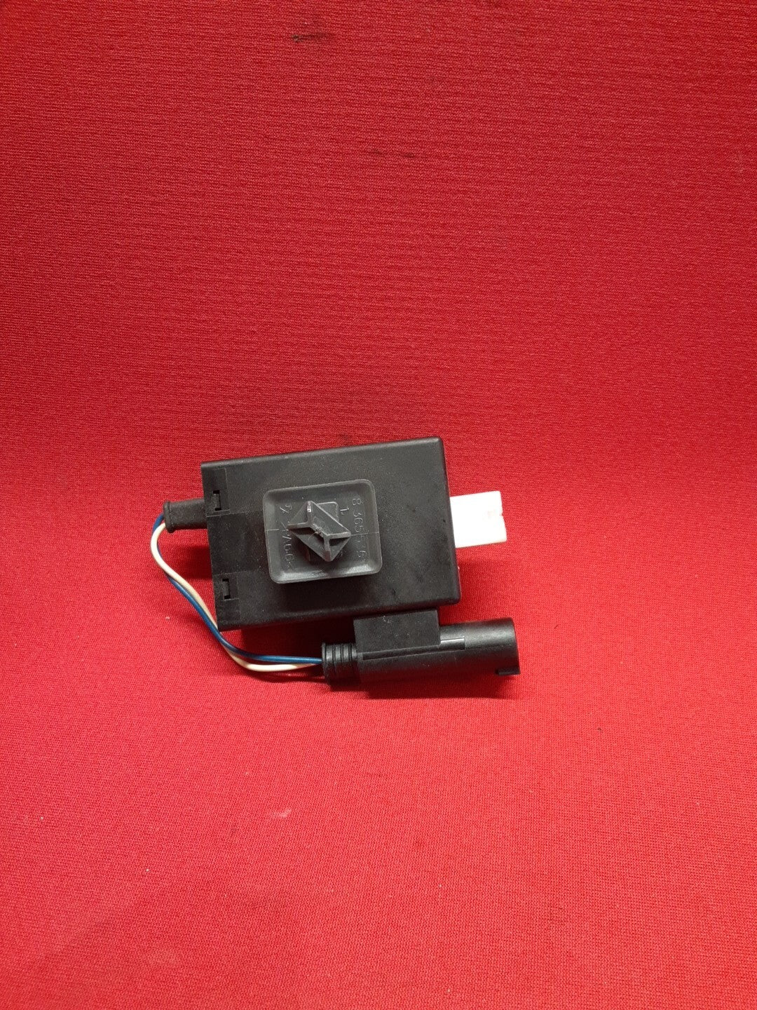 2004 Range Rover HSE Front Right Passenger Occupancy Sensor 51248408492