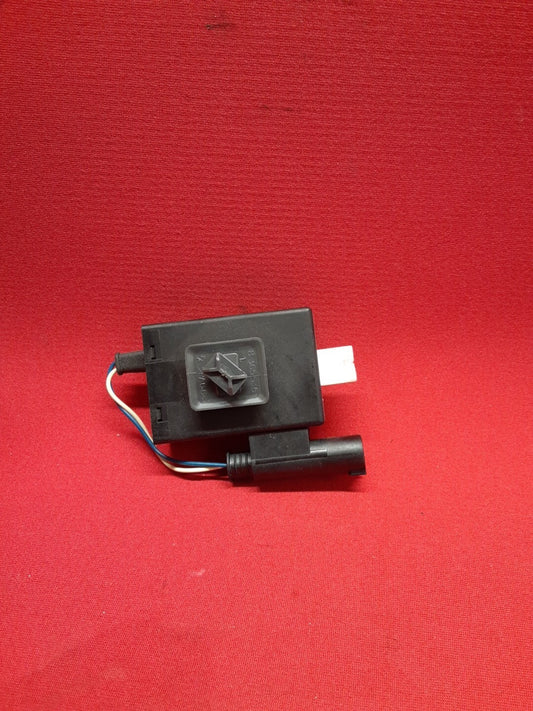 2004 Range Rover HSE Front Right Passenger Occupancy Sensor 51248408492