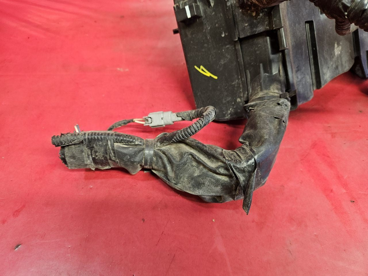 2012 Subaru Outback / Legacy 2.5L A/T Naturally Aspirated Engine Fuse Box Block