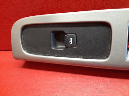 2004 - 2007 Volvo V50 S40 FRONT RIGHT PASSENGER Side Window Switch and Bezel