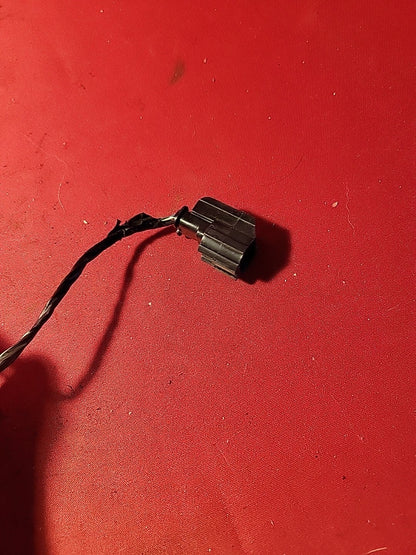 2008 2009 2010 Dodge Avenger Center High Third Brake Lamp Pigtail 5113616AA