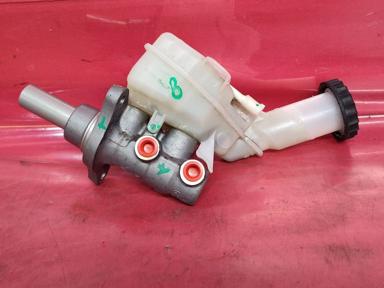 2018-2025 Mitsubishi Eclipse Cross 14-25 Outlander Brake Master Cylinder - 83k