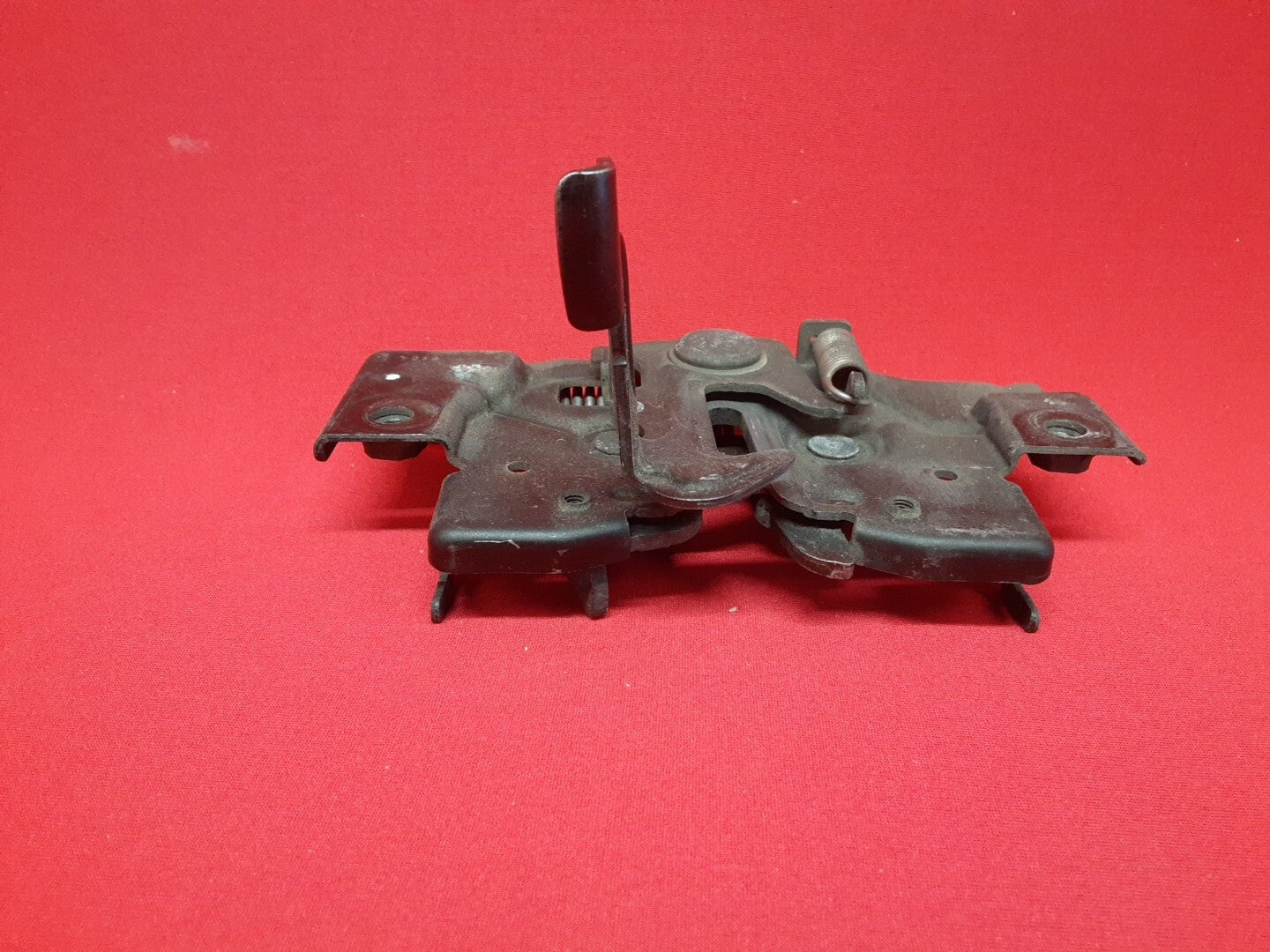 2007 - 2012 Mazda CX-7 Hood Latch Lock Bonnet without Alarm EG21-56-620A