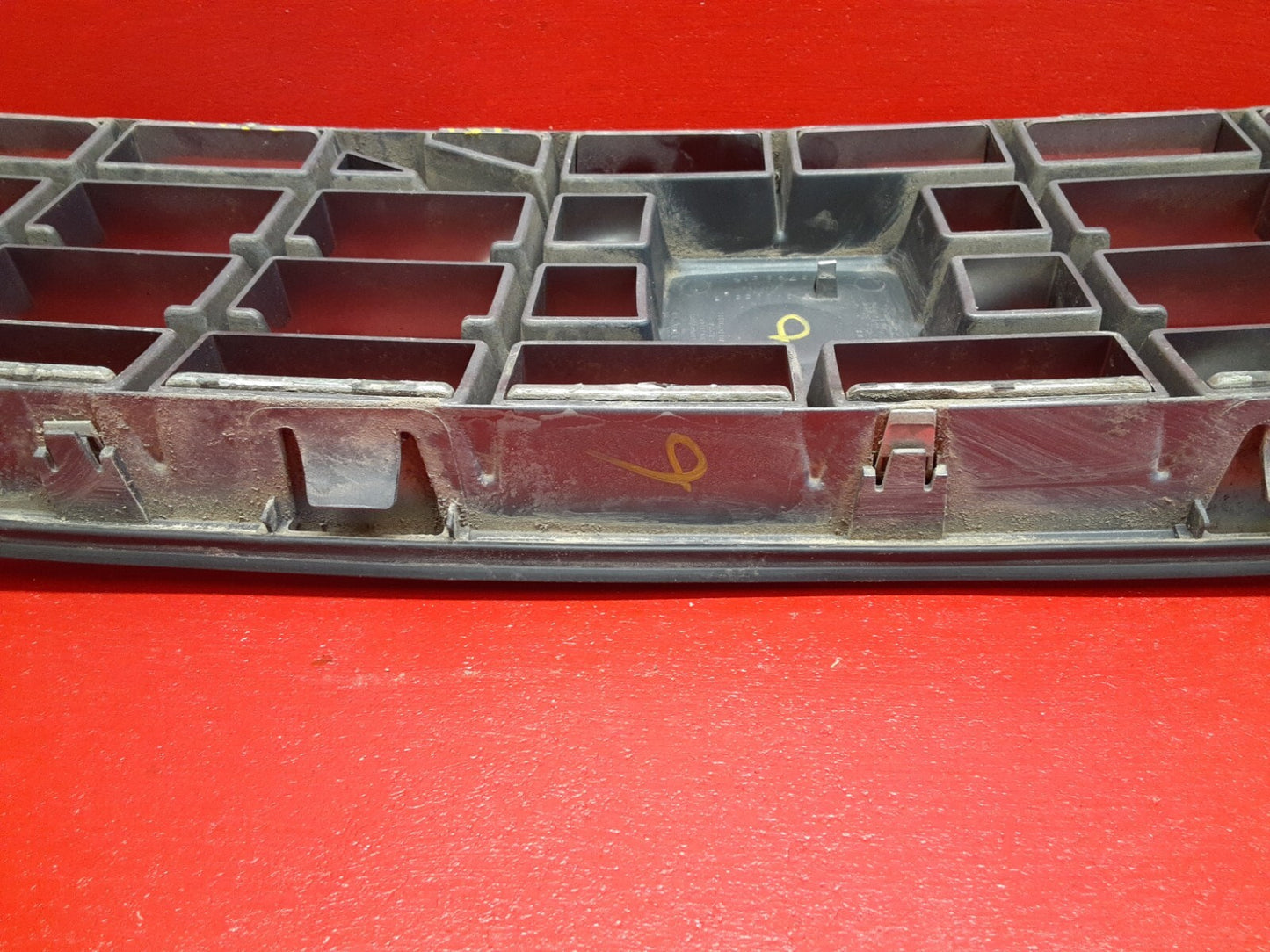2003 - 2006 Volvo XC90 Front Grille 8620641