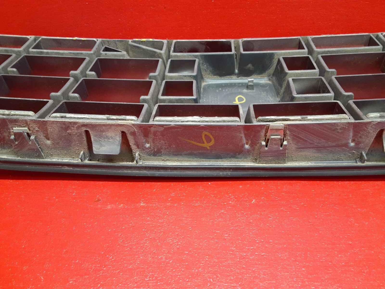 2003 - 2006 Volvo XC90 Front Grille 8620641