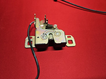 1997 - 2002 Jaguar XK8 XK - Convertible Trunk Lid Latch / Actuator Set