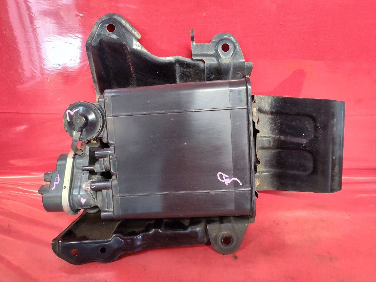 2006-2012 Toyota Rav4 Japan Evaporative Emissions Charcoal Vapor Canister + Pump