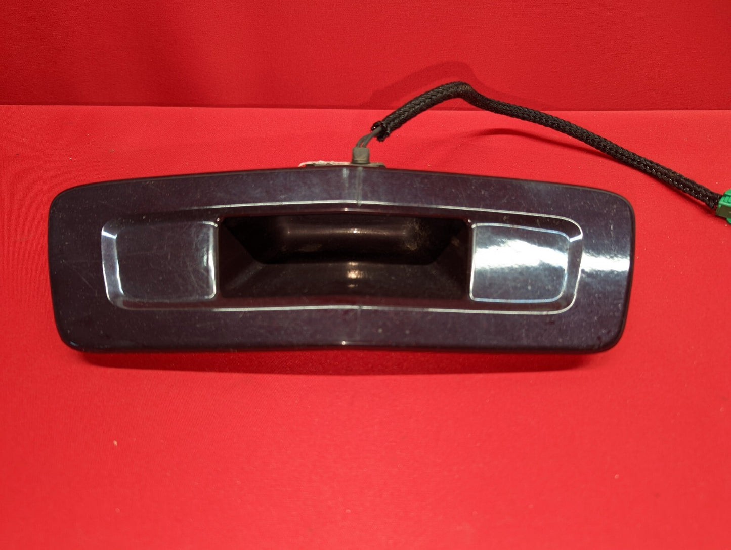 2009 2010 2011 2012 Traverse - Hatch / Liftgate / Tailgate Handle - 22738740 PUR