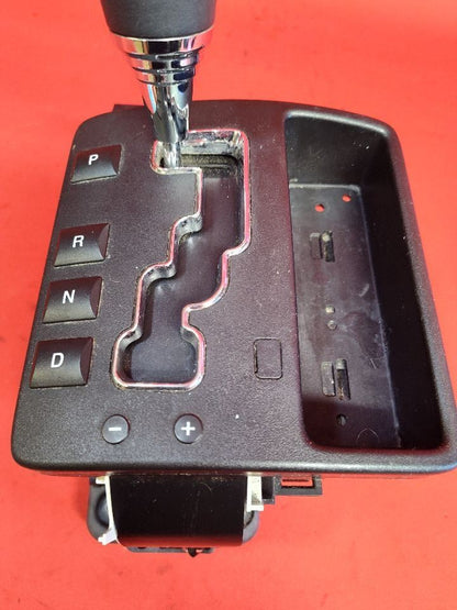 2008 Jeep Grand Cherokee Commander 3.7L 5-Speed Auto Transmission Shifter Lever
