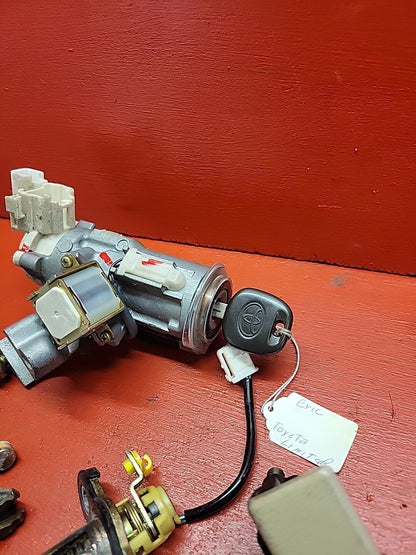 2001-2003 Toyota Highlander Ignition Switch W/ Key and Lock Kit 69057-48040