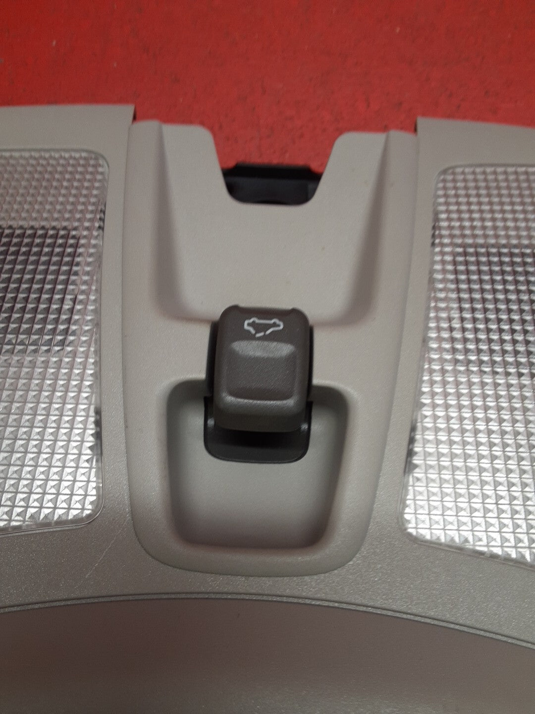 2003-2006 Volvo XC90 Map Overhead Console Light W/ Sunroof Gray 306696220