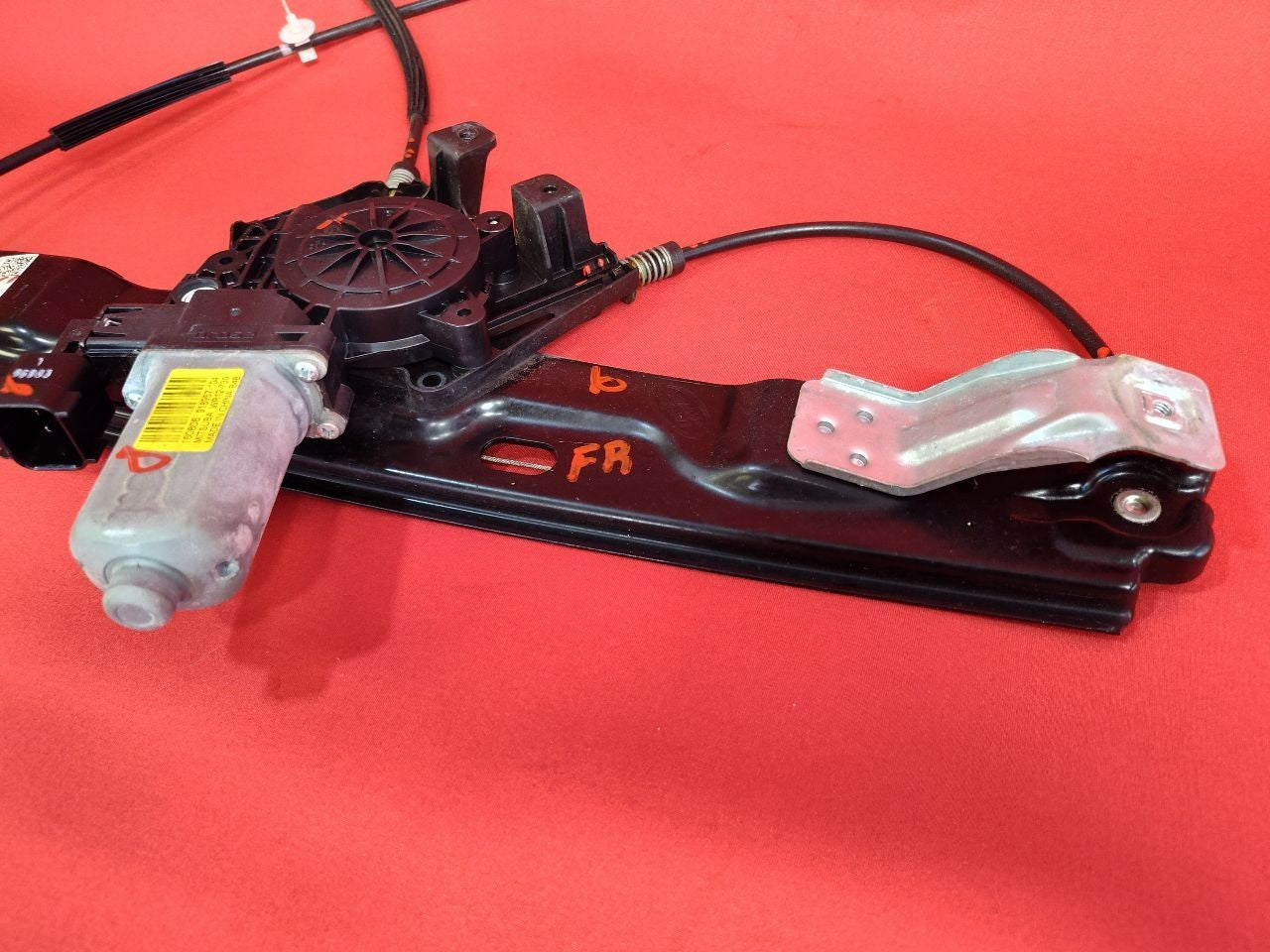 12-19 Range Rover Evoque FRONT RIGHT PASSENGER Window Regulator & Motor