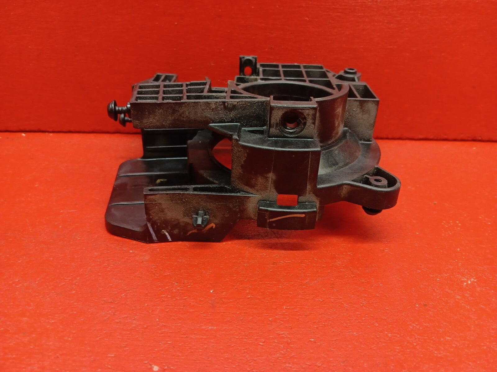 2008 - 2012 Ford Escape / 08 - 11 Mariner Hybrid Steering Column Switch Housing