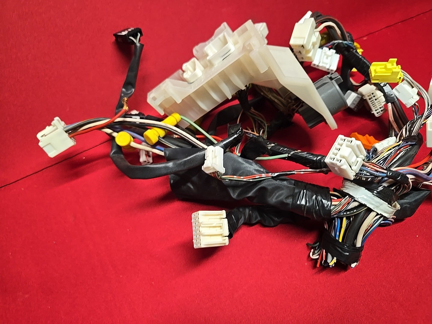1997 1998 Lexus ES300 Interior Cabin Fuse Box Relay Junction Block PIGTAIL WIRES