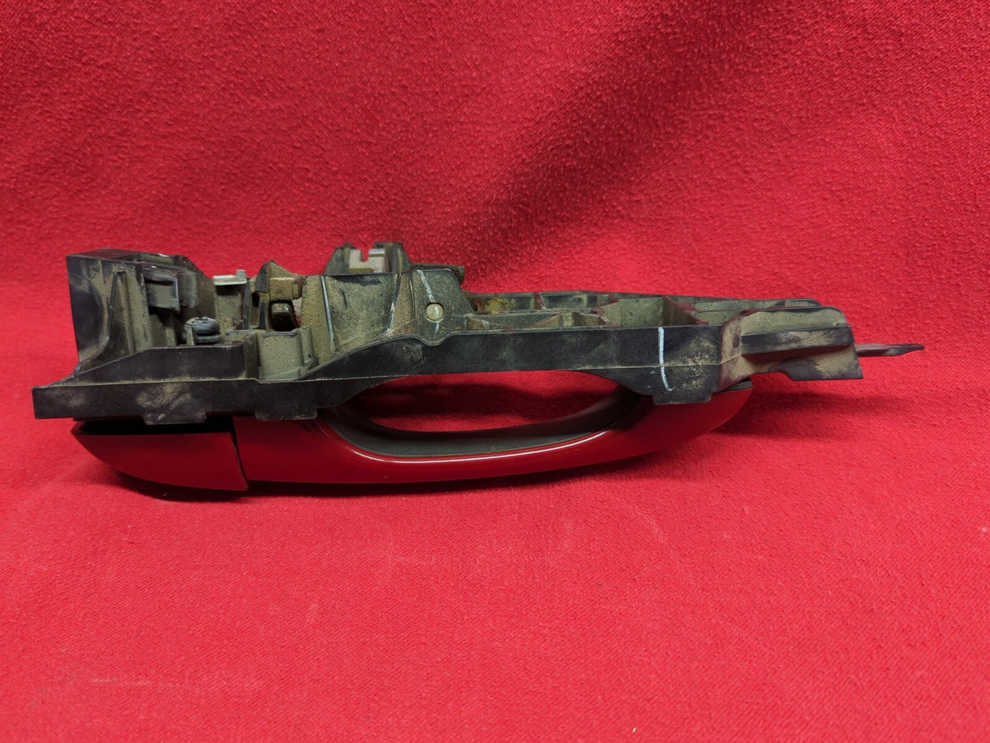 2011 - 2019 Dodge Journey REAR RIGHT PASSENGER Door Handle Red Tri-Coat Pearl