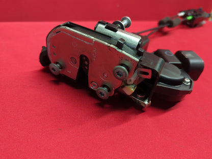 2001 - 2007 REAR RIGHT Door Latch Lock Actuator Assembly w/ Cables 69050-48030