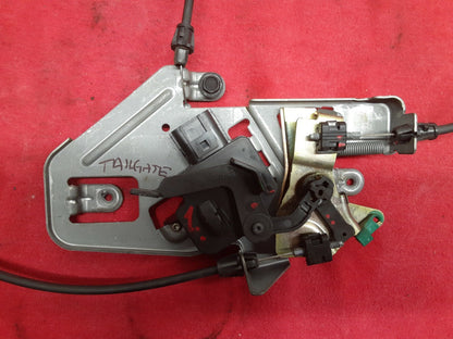2001 2002 2003 2004 Jeep Grand Cherokee Overland Liftgate Tailgate Lock Actuator