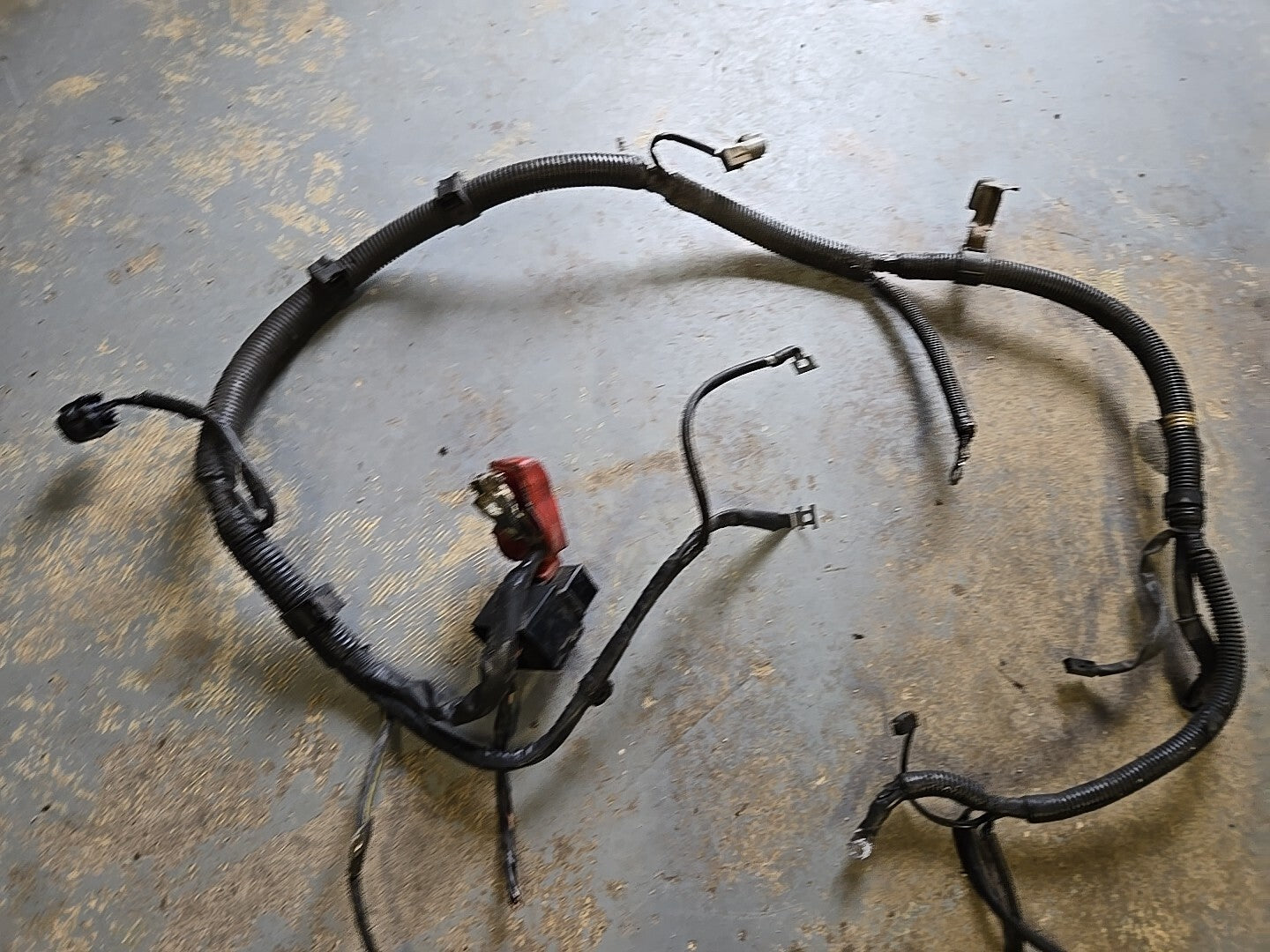 2001 Mitsubishi Montero LIMITED / XLS Positive Battery Cable Harness to Junction