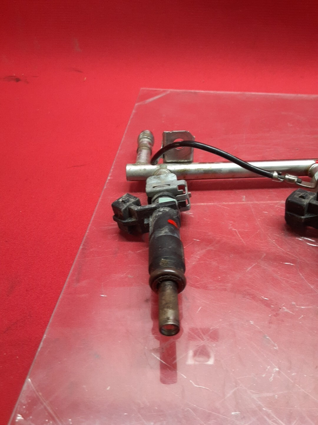 2011-2021 GM Chevrolet Buick 1.4L L4 - Gas Fuel Rail W/ Injectors 55565971